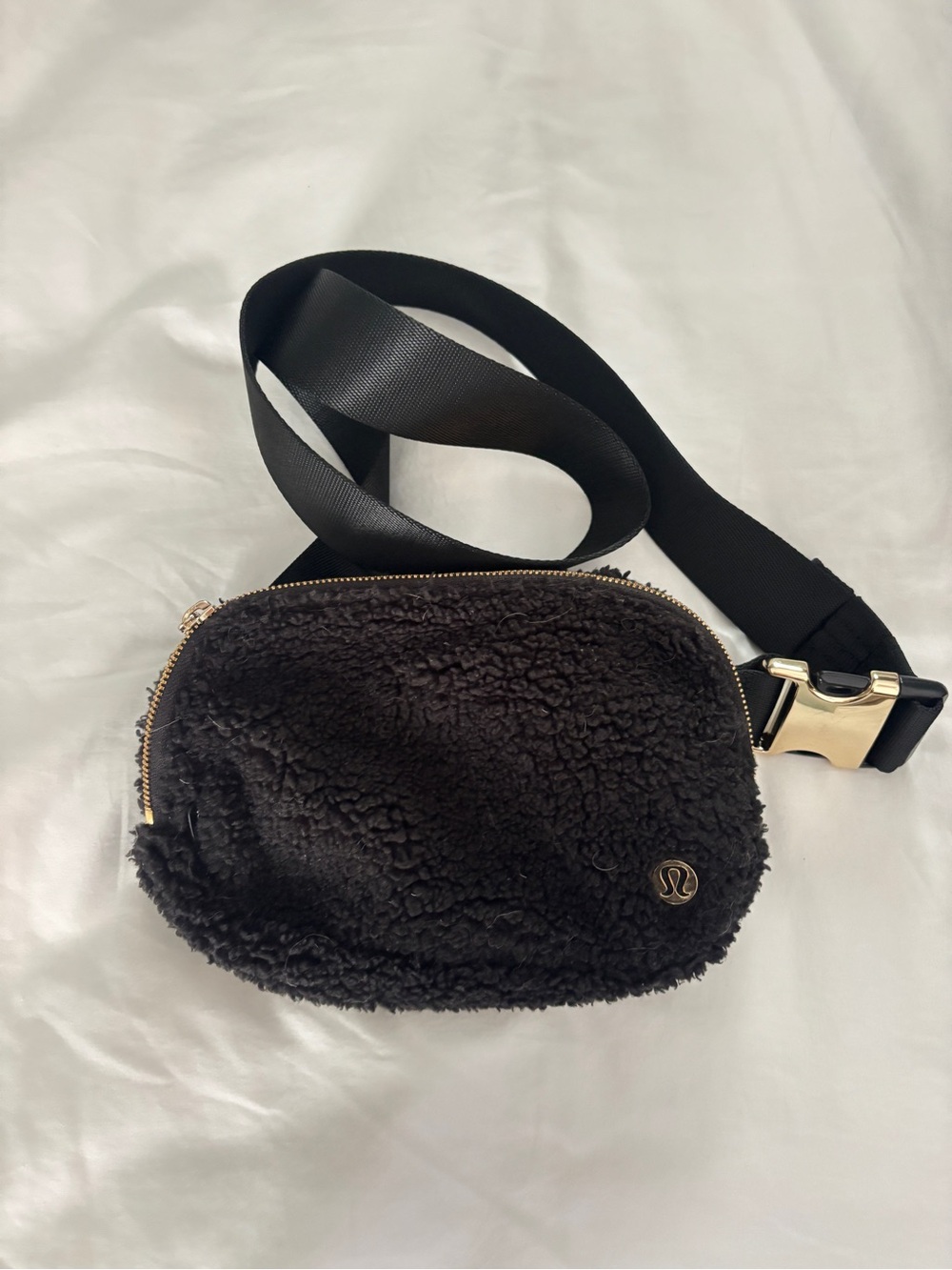 lululemon athletica Black Sherpa Crossbody Belt Bag with Gold Hardware